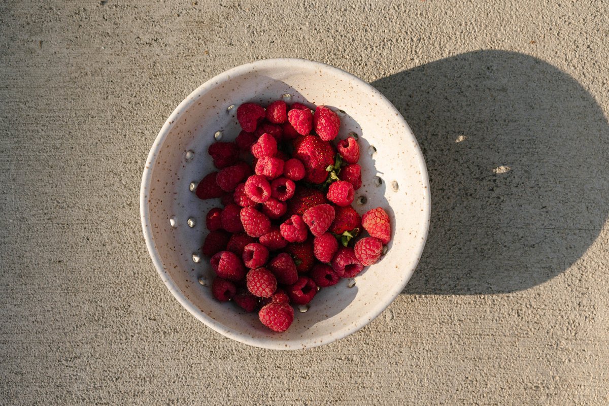 Ceramic Berry Bowl - Stoneware Colander - Image 9
