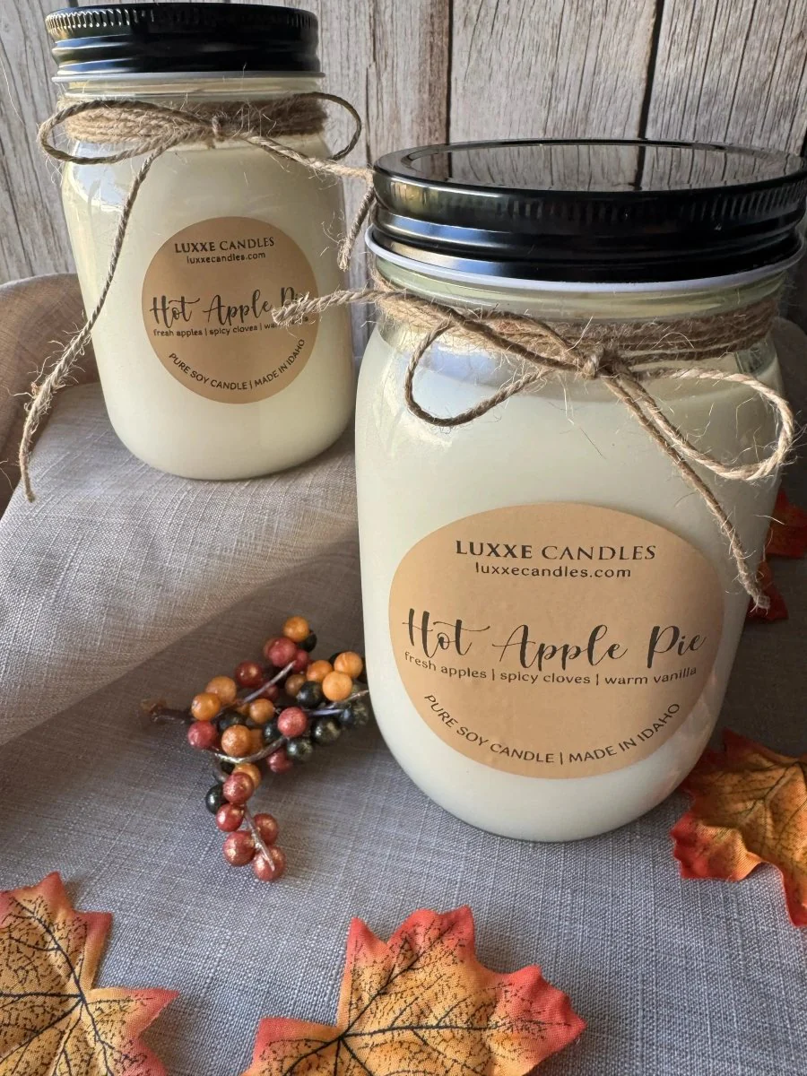 Hot Apple Pie Scent Handmade Organic Soy Candle - Image 4