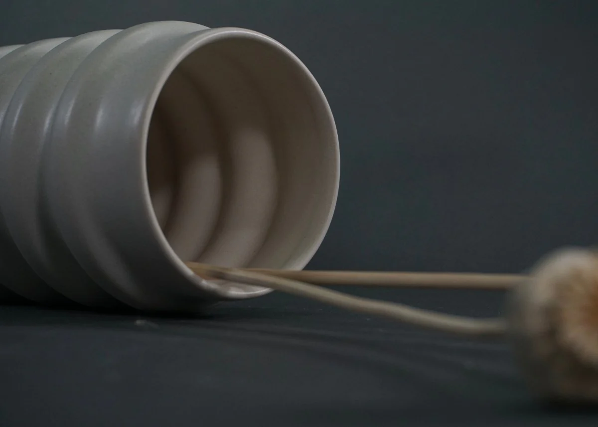 Primera Vase - Handmade Ceramic Vase - Image 3