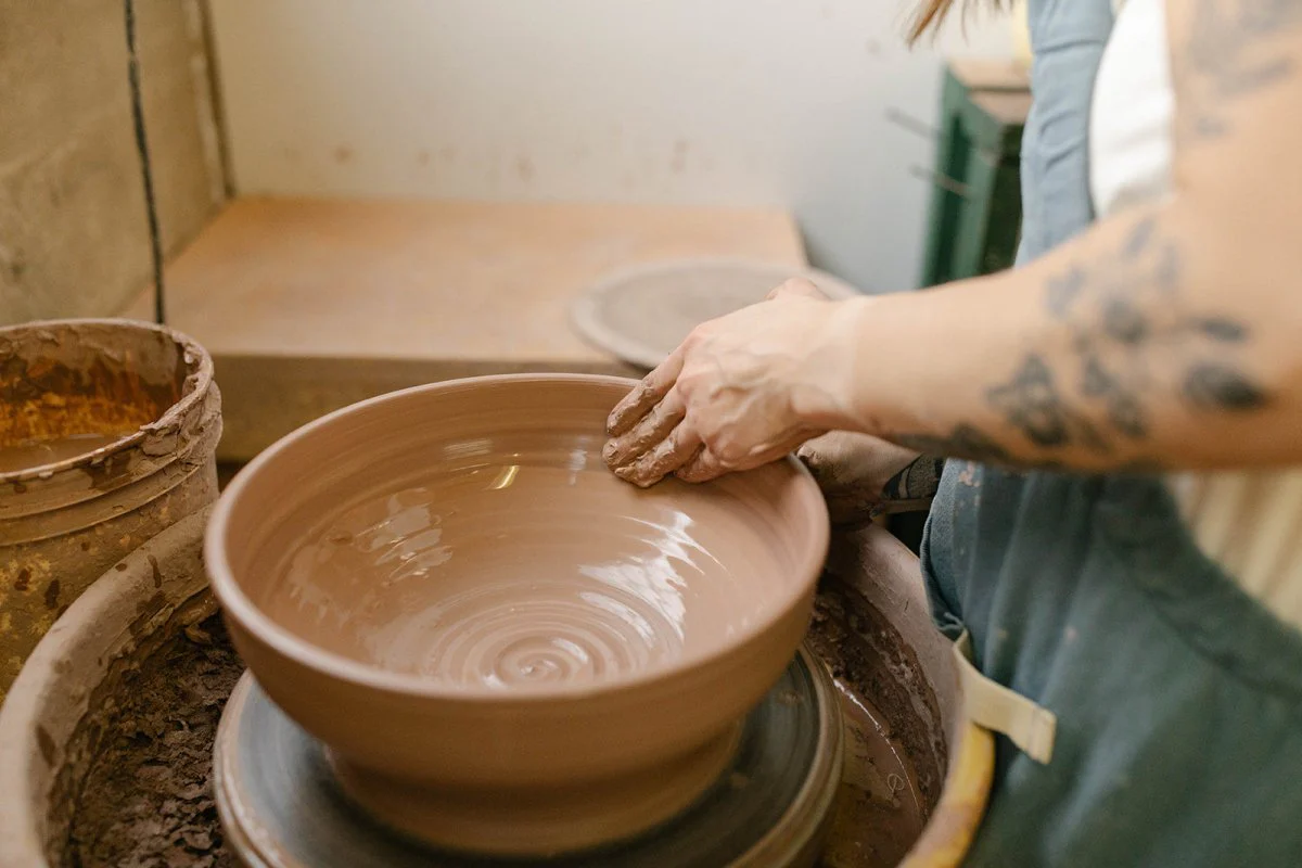 Serving Bowl Handmade Stoneware - Image 7