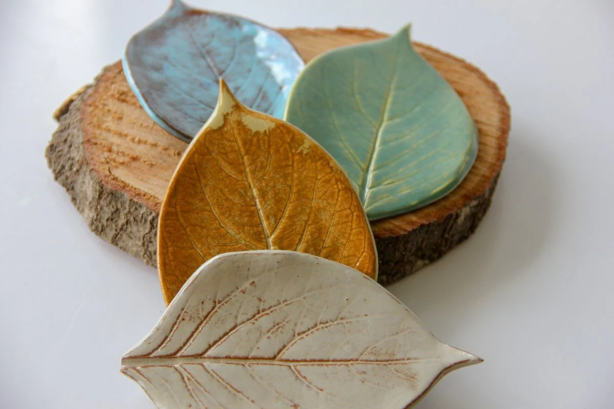 Small Leaf Dish - Image 5