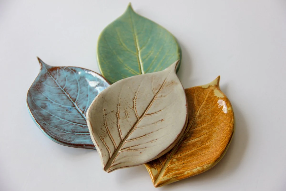 Small Leaf Dish - Image 7